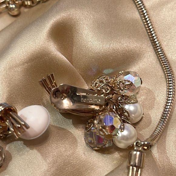 Vintage Bergere Pardue w/Necklace,Brooch,Clip Earrings EUC - Picture 4 of 6